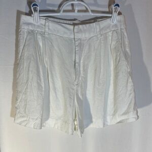 Gap Women’s High-Rise Pleated White Linen/Rayon Blend Shorts, Size Small